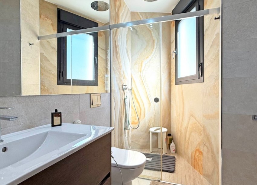 Resale - Villa - Orihuela Costa - Villamartín