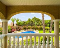 Resale - Villa - Orihuela Costa - Villamartin