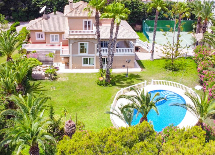 Resale - Villa - Orihuela Costa - Villamartin