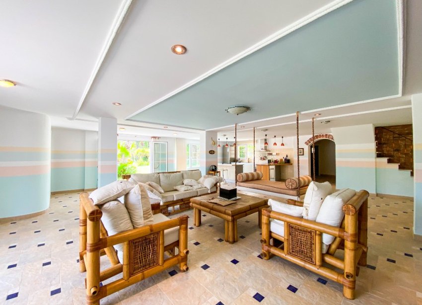 Resale - Villa - Orihuela Costa - Villamartin