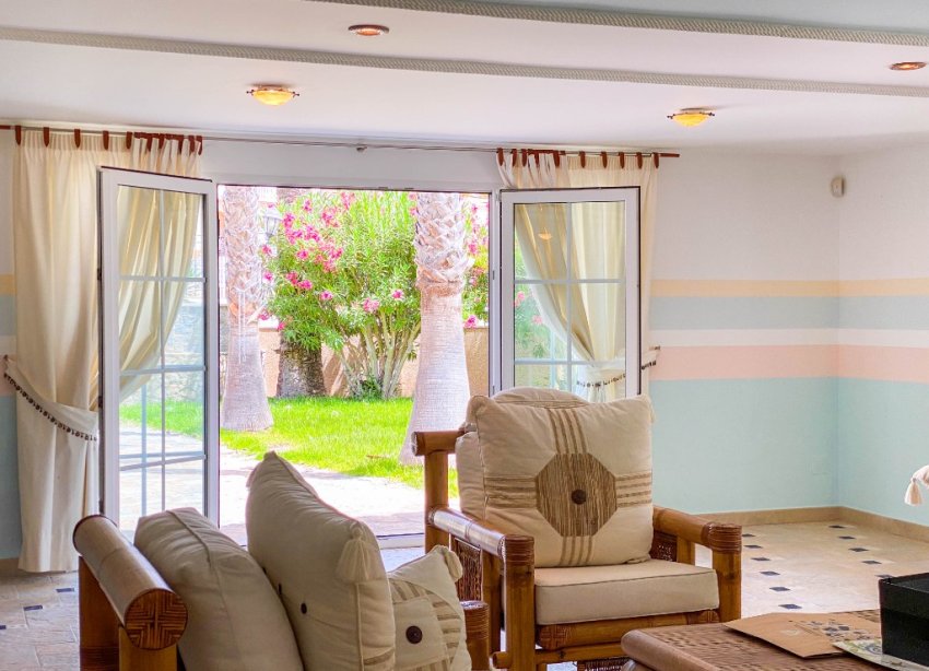 Resale - Villa - Orihuela Costa - Villamartin