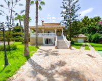 Resale - Villa - Orihuela Costa - Villamartin