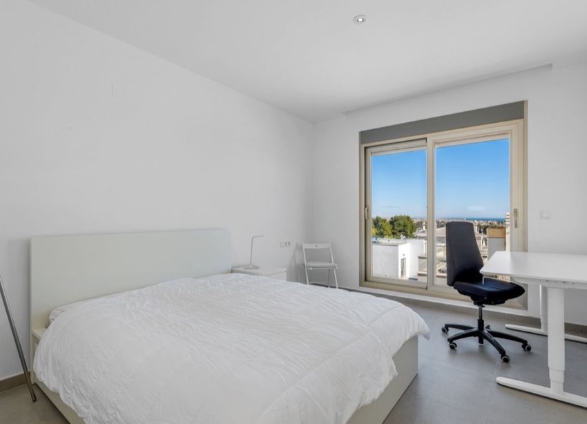 Resale - Villa - Orihuela Costa - Villamartín