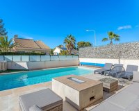Resale - Villa - Orihuela Costa - Villamartín