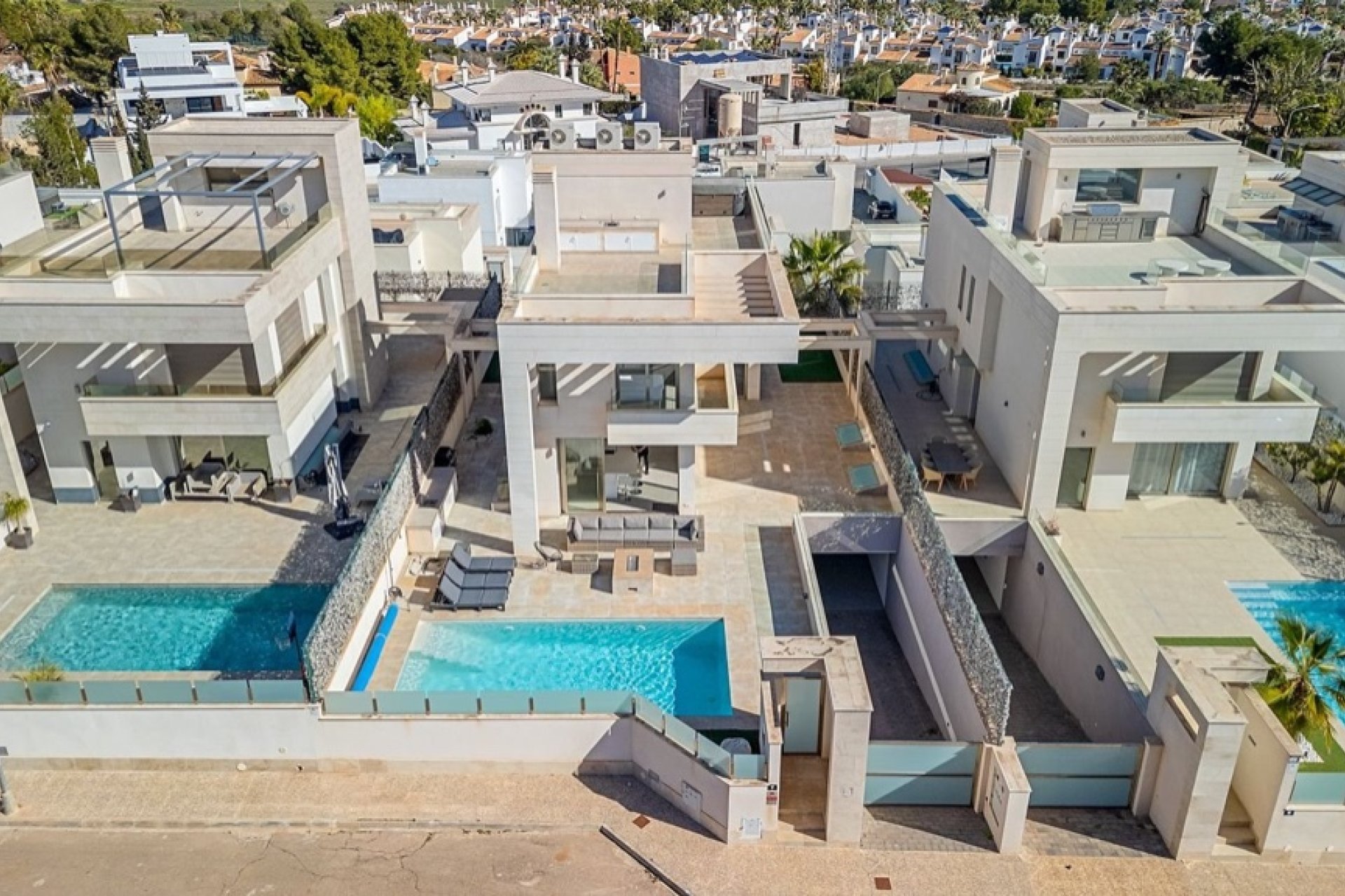 Resale - Villa - Orihuela Costa - Villamartín