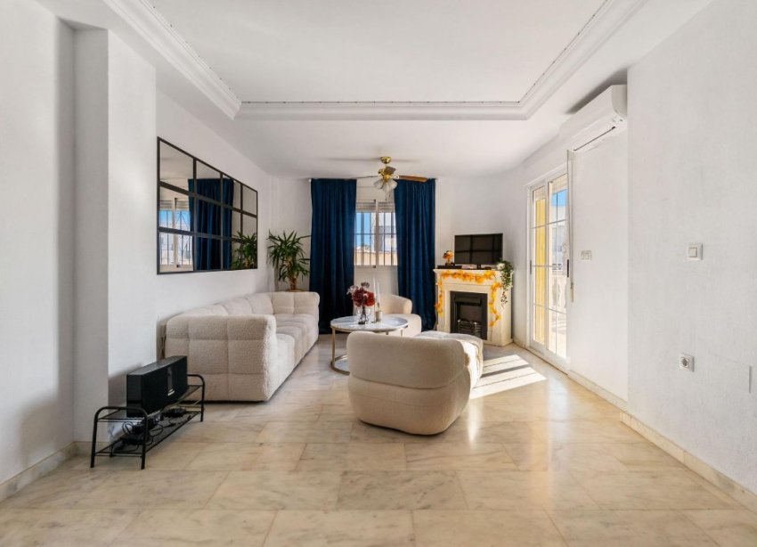 Resale - Villa - Orihuela Costa - Villamartin