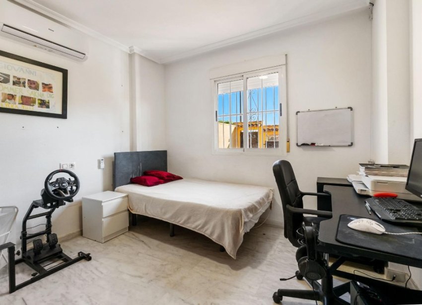 Resale - Villa - Orihuela Costa - Villamartin