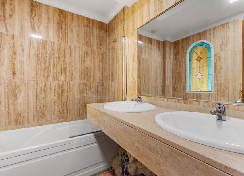 Resale - Villa - Orihuela Costa - Villamartin