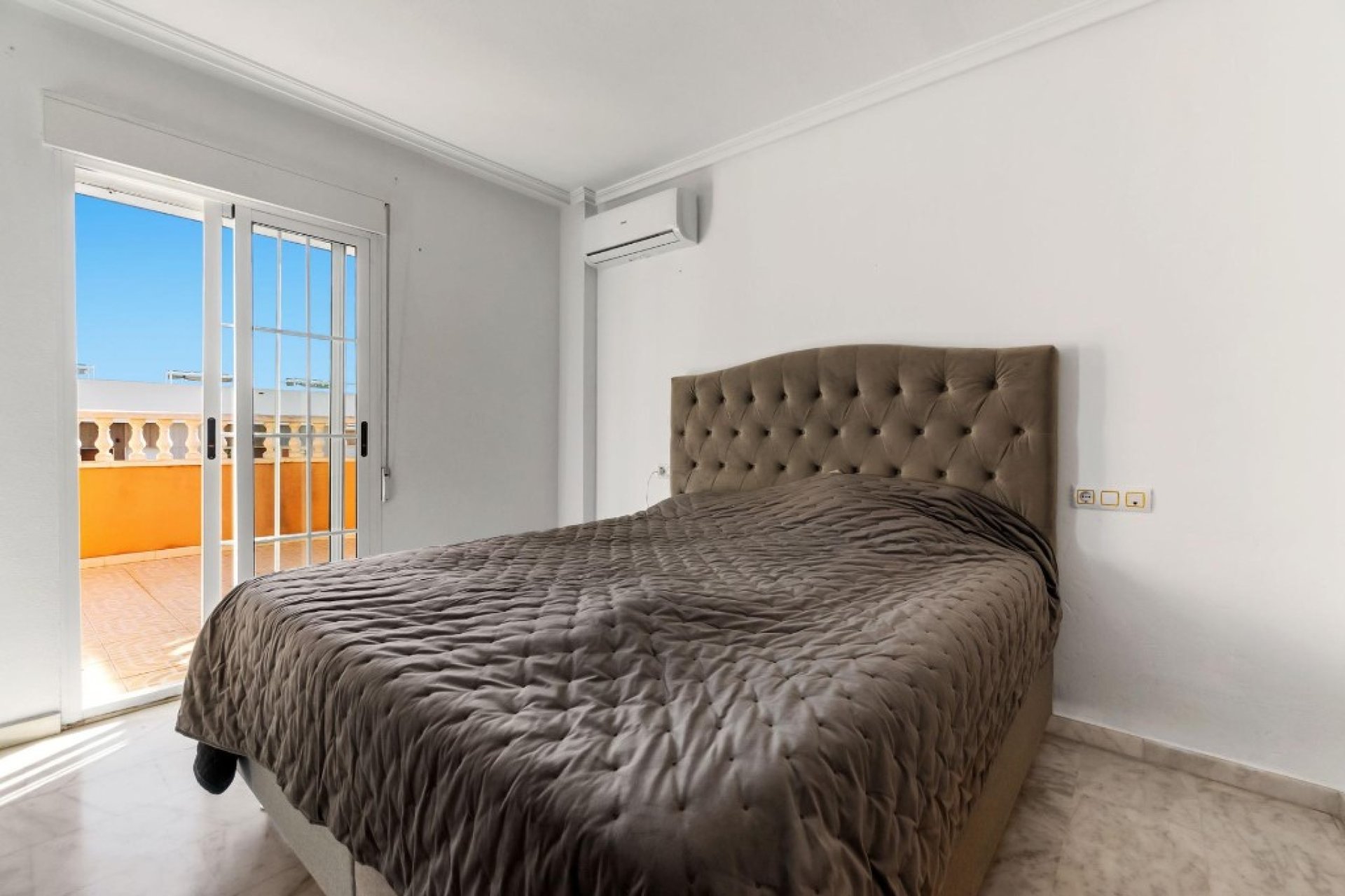 Resale - Villa - Orihuela Costa - Villamartin