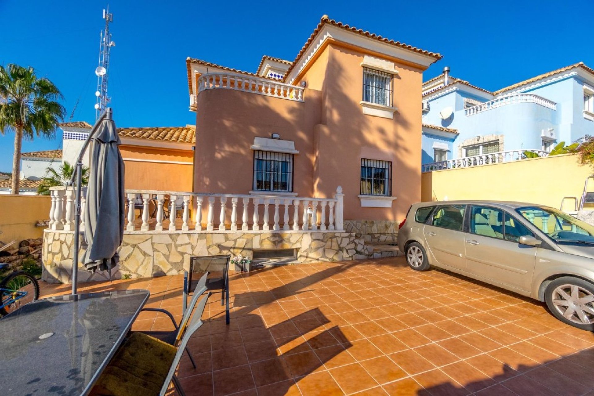 Resale - Villa - Orihuela Costa - Villamartin