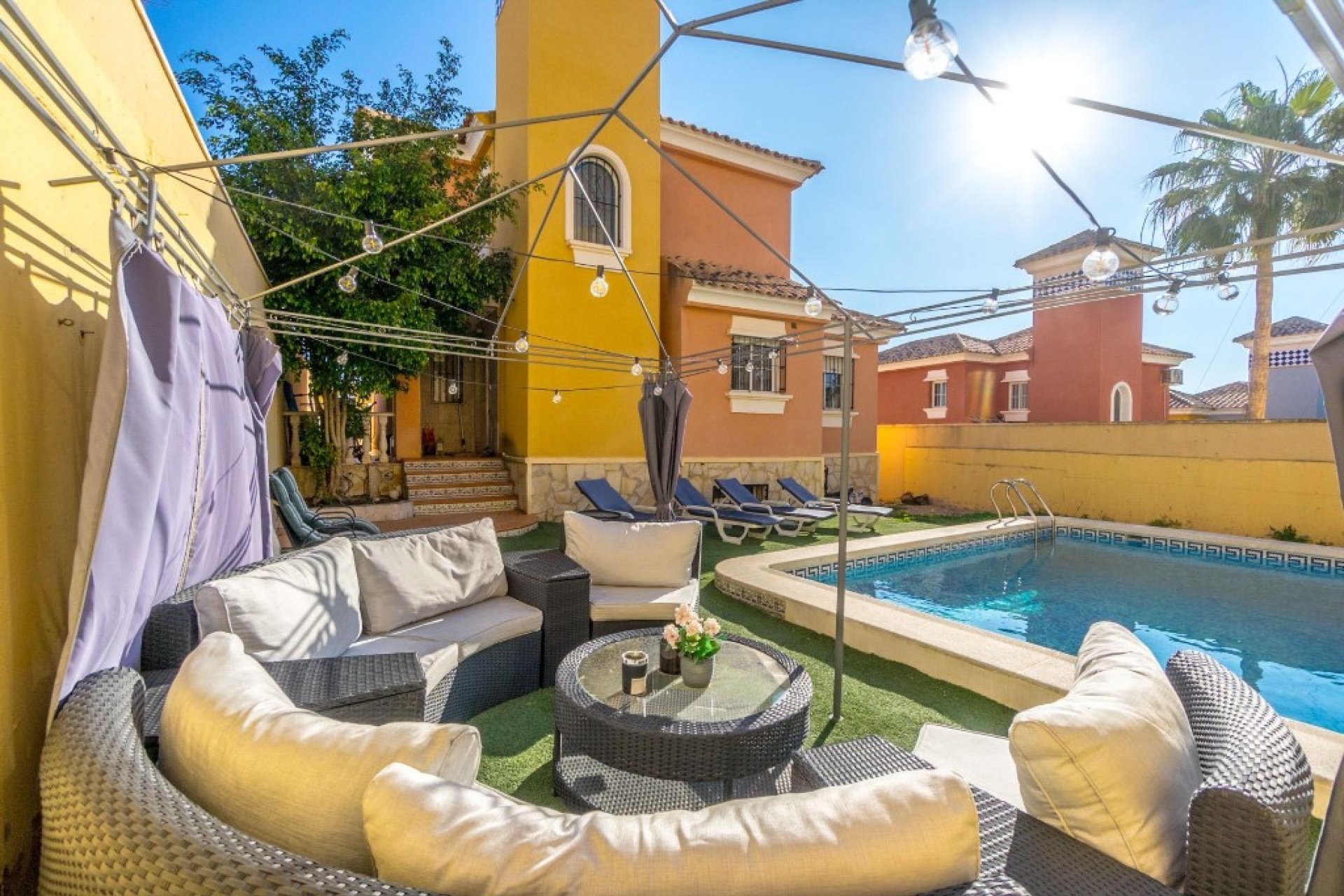 Resale - Villa - Orihuela Costa - Villamartin