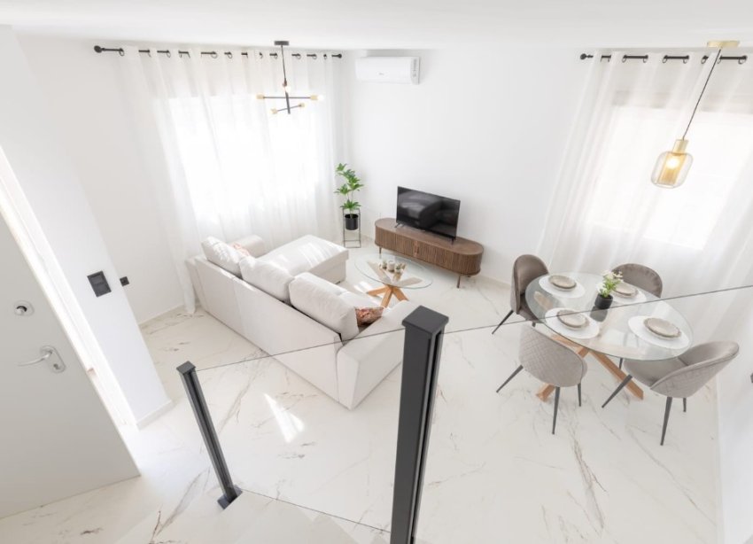 Resale - Villa - Orihuela Costa - Villamartín