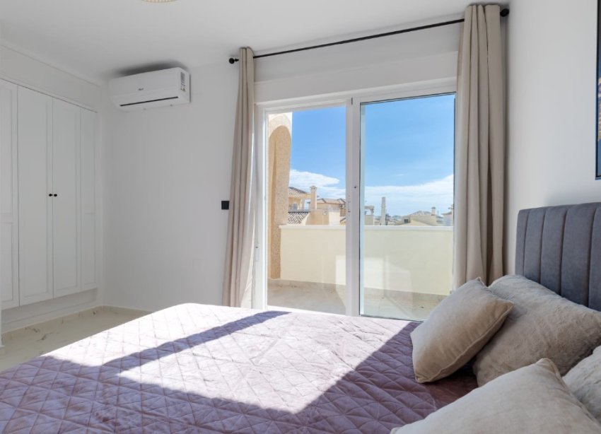 Resale - Villa - Orihuela Costa - Villamartín