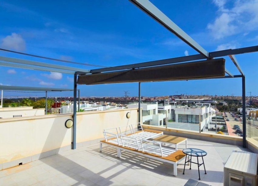 Resale - Villa - Orihuela Costa - Villamartín