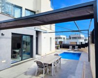 Resale - Villa - Orihuela Costa - Villamartín