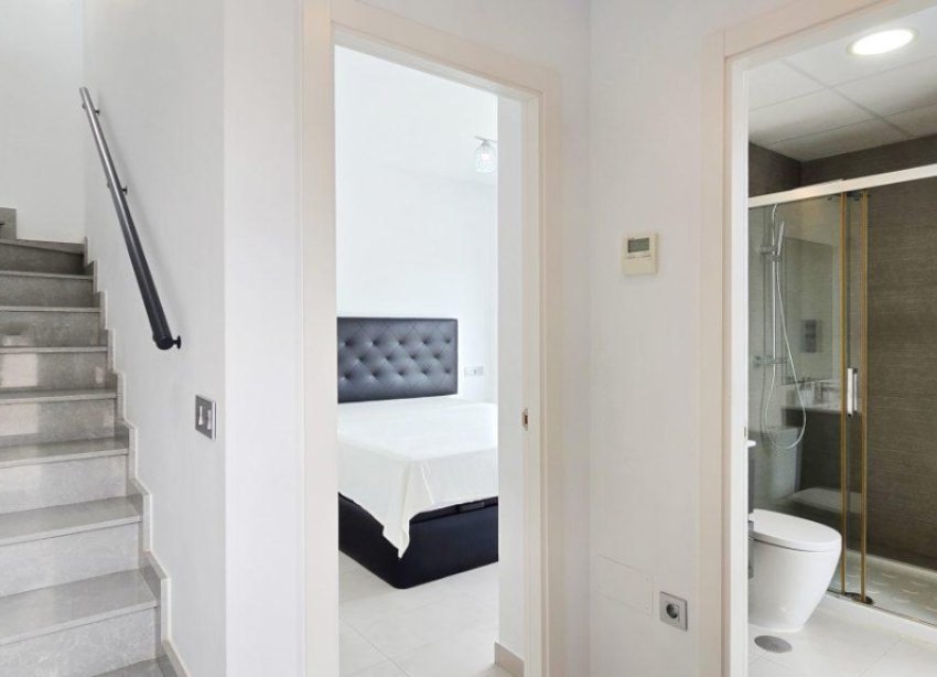 Resale - Villa - Orihuela Costa - Villamartín