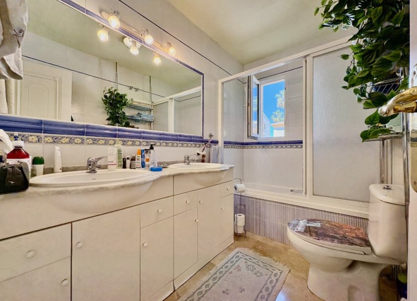 Resale - Villa - Orihuela Costa - Villamartin