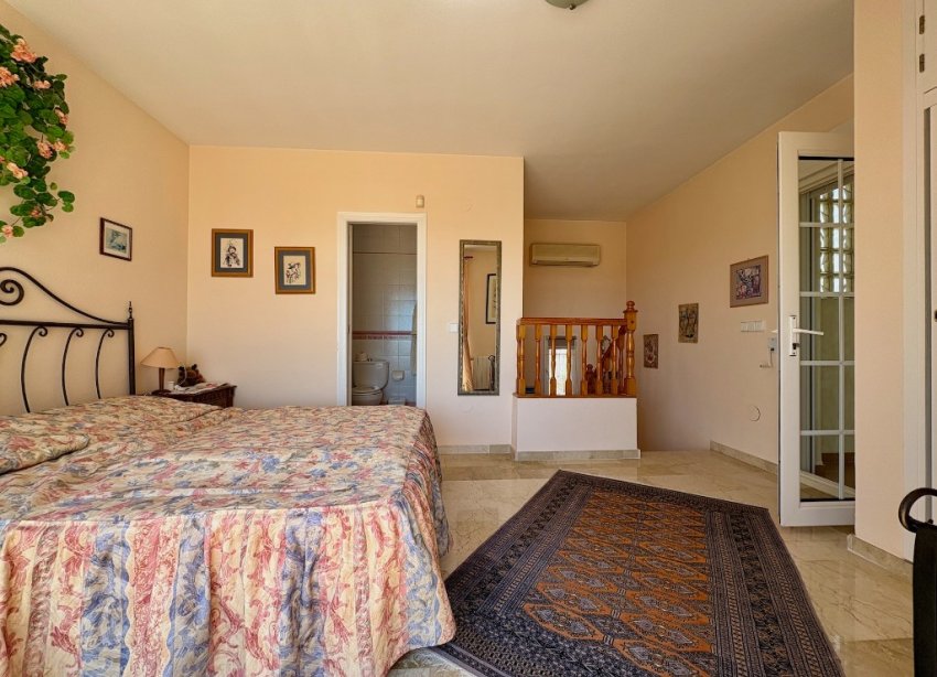 Resale - Villa - Orihuela Costa - Villamartin