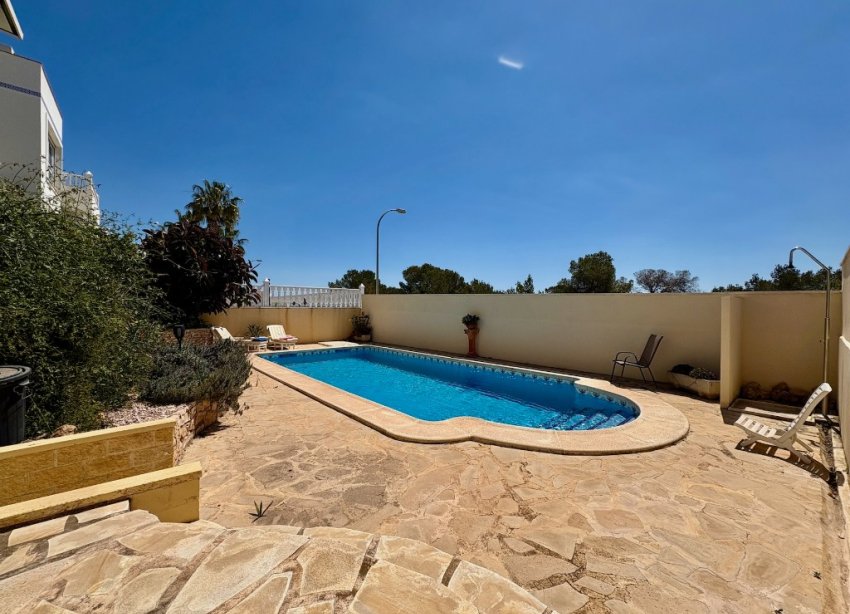 Resale - Villa - Orihuela Costa - Villamartin