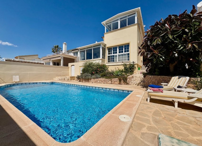Resale - Villa - Orihuela Costa - Villamartin