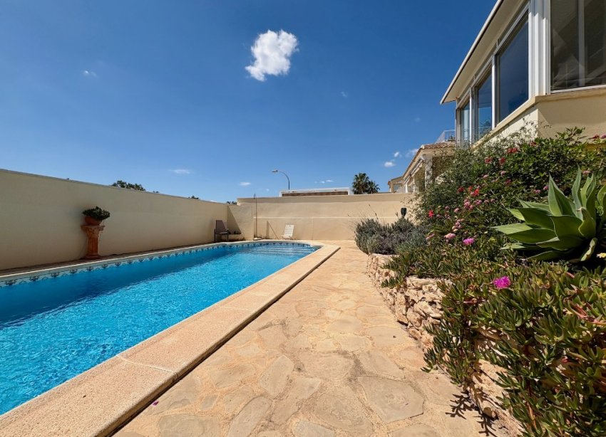 Resale - Villa - Orihuela Costa - Villamartin