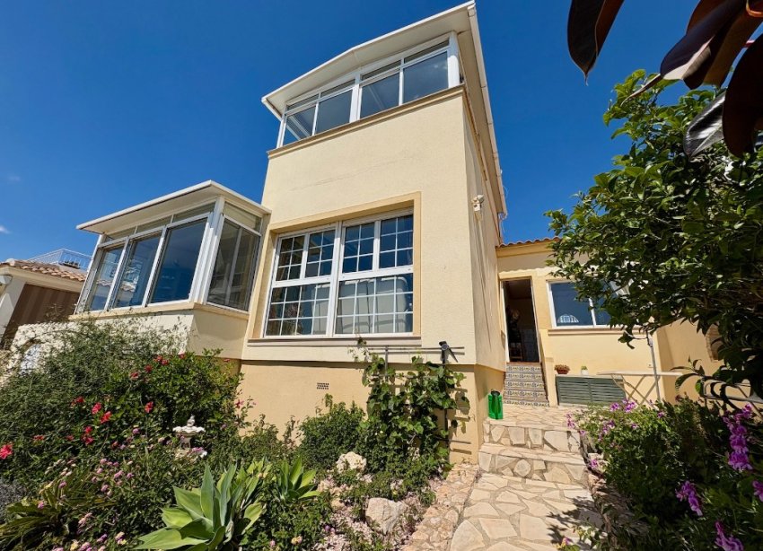 Resale - Villa - Orihuela Costa - Villamartin