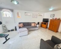 Resale - Villa - Orihuela Costa - Villamartín