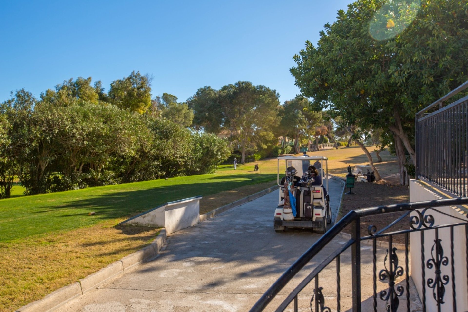 Resale - Villa - Orihuela Costa - Villamartín