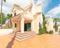 Resale - Villa - Orihuela Costa - Villamartín