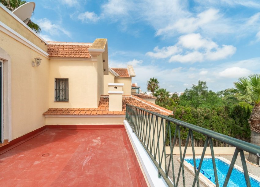 Resale - Villa - Orihuela Costa - Villamartín