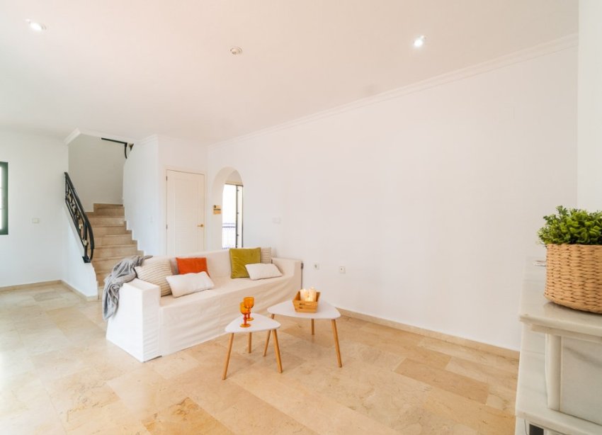 Resale - Villa - Orihuela Costa - Villamartín