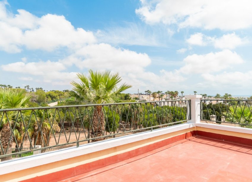 Resale - Villa - Orihuela Costa - Villamartín