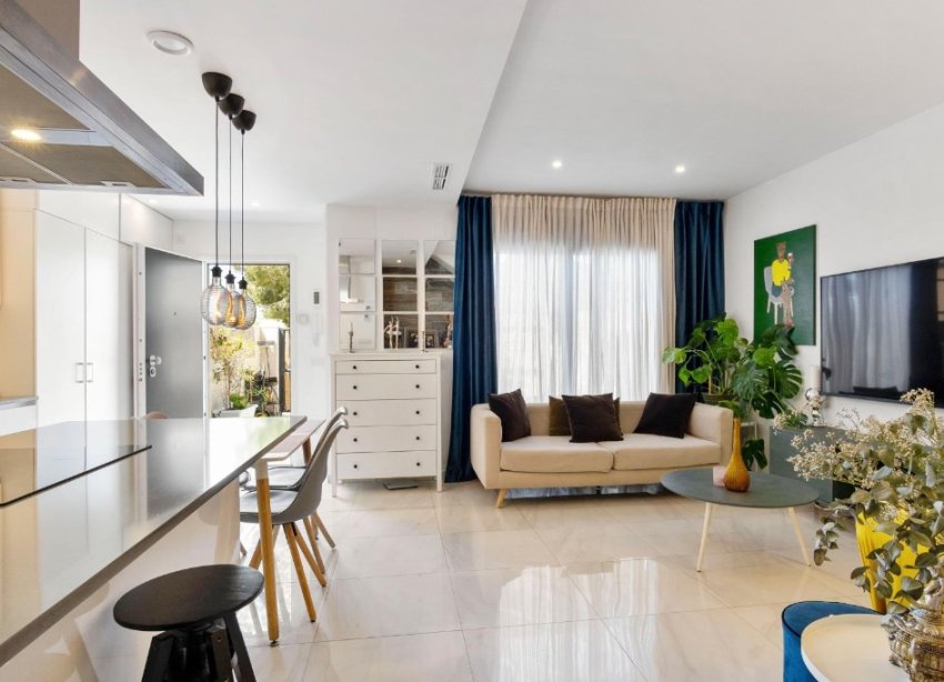 Resale - Villa - Orihuela Costa - Villamartín