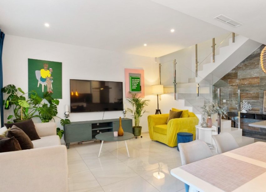 Resale - Villa - Orihuela Costa - Villamartín