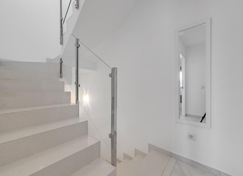 Resale - Villa - Orihuela Costa - Villamartín