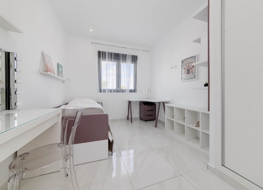 Resale - Villa - Orihuela Costa - Villamartín