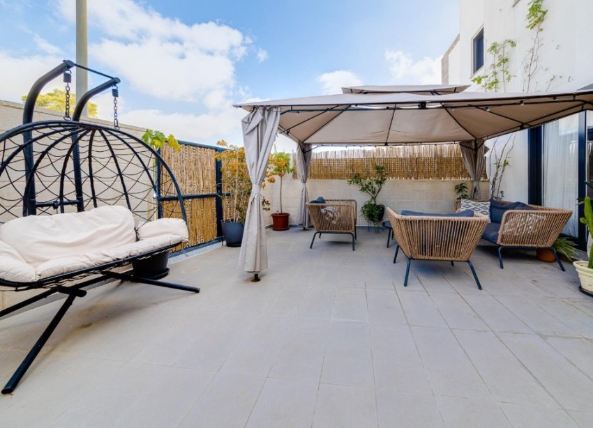 Resale - Villa - Orihuela Costa - Villamartín