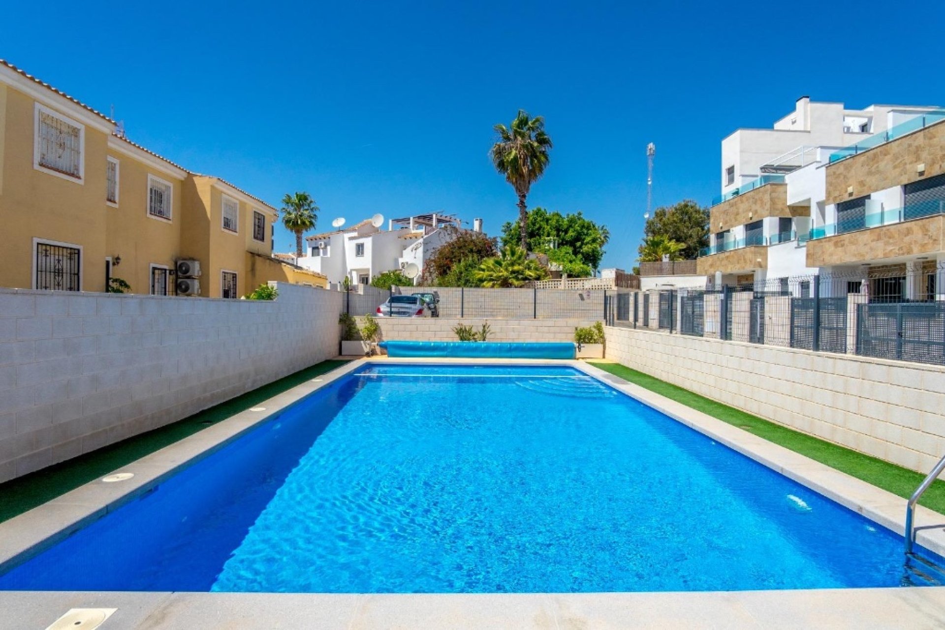 Resale - Villa - Orihuela Costa - Villamartín