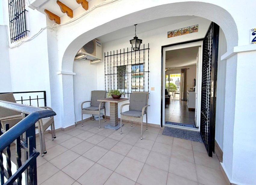 Resale - Villa - Orihuela Costa - Villamartín