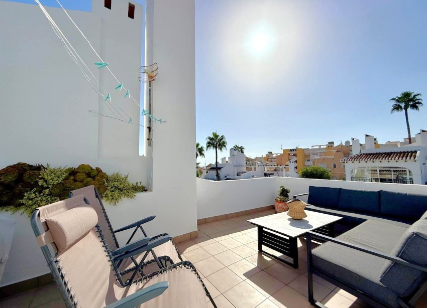 Resale - Villa - Orihuela Costa - Villamartín