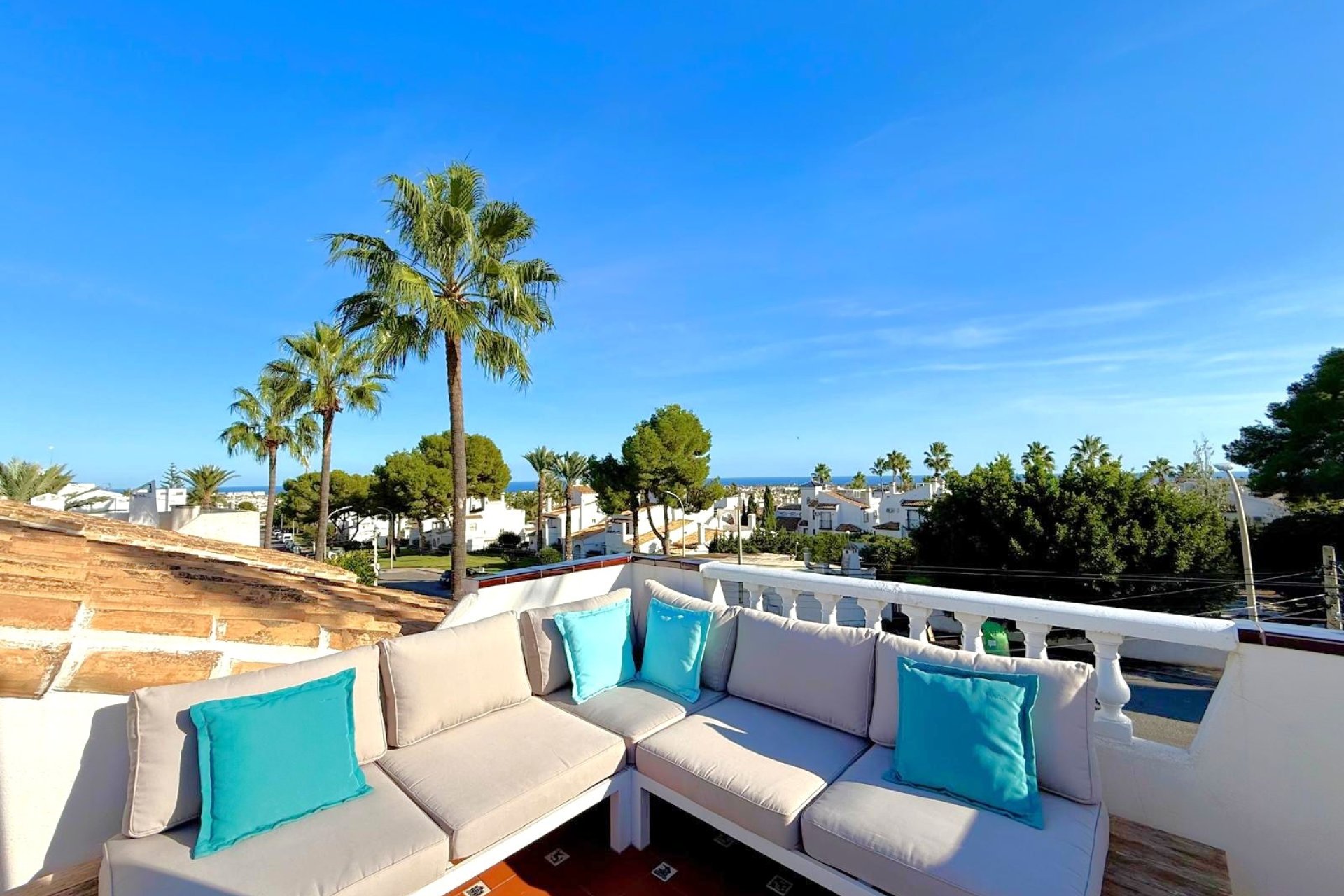 Resale - Villa - Orihuela Costa - Villamartín