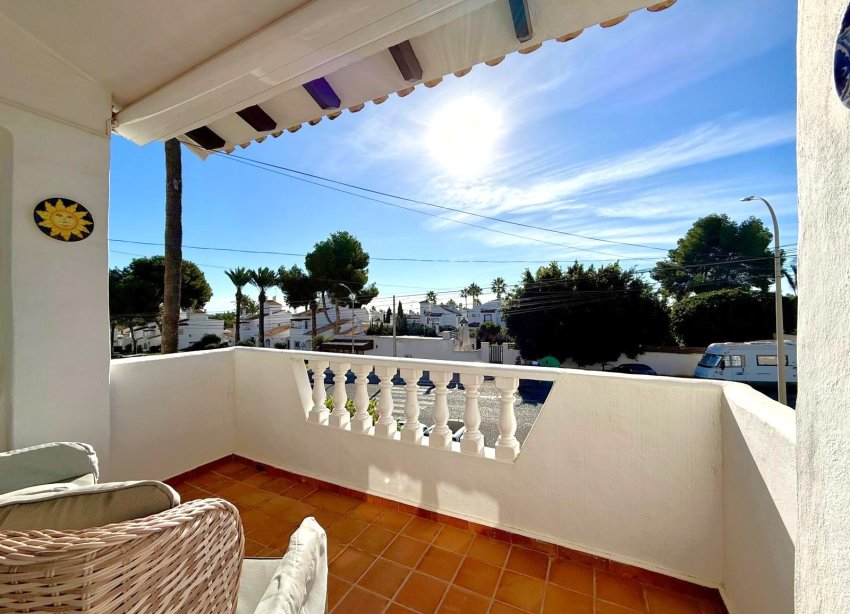 Resale - Villa - Orihuela Costa - Villamartín