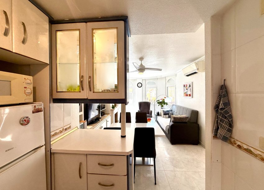 Resale - Villa - Orihuela Costa - Villamartín