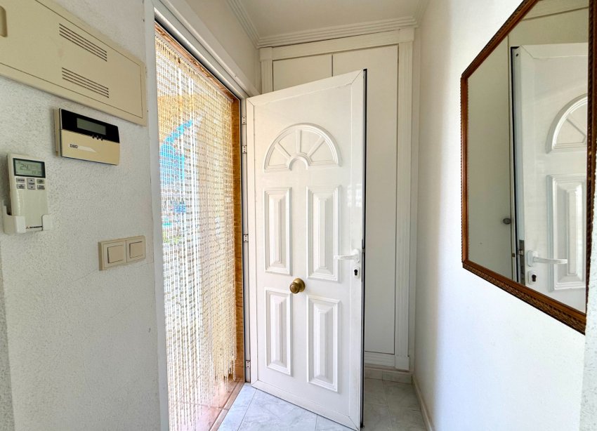 Resale - Villa - Orihuela Costa - Villamartín