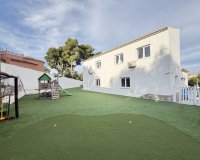 Resale - Villa - Orihuela Costa - Villamartin