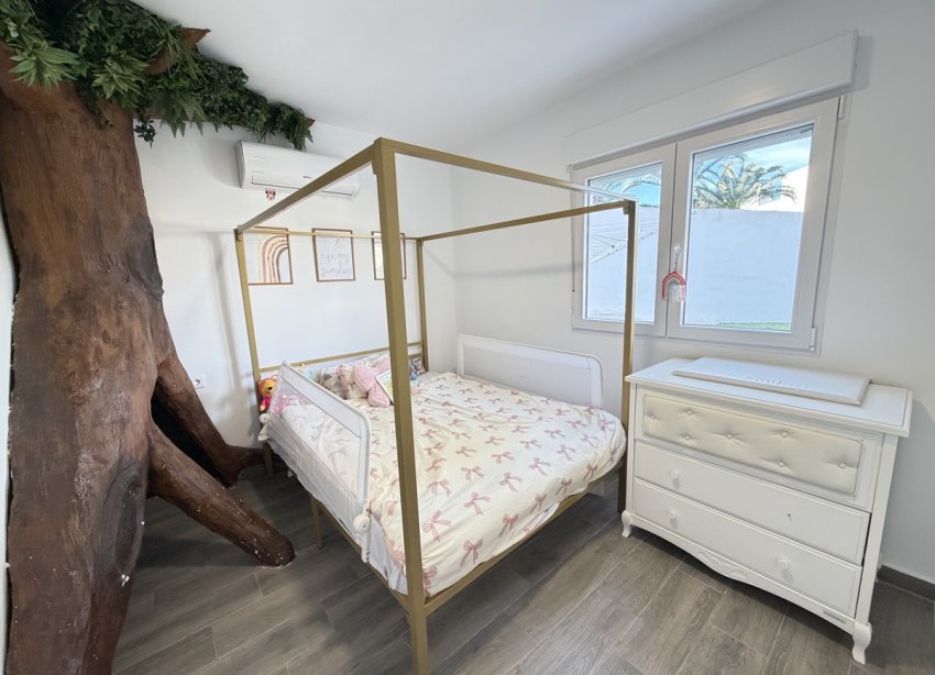 Resale - Villa - Orihuela Costa - Villamartin