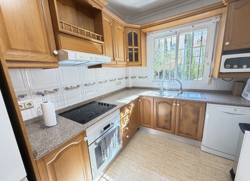 Resale - Villa - Orihuela Costa - Villamartin