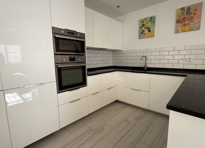 Resale - Villa - Orihuela Costa - Villamartin