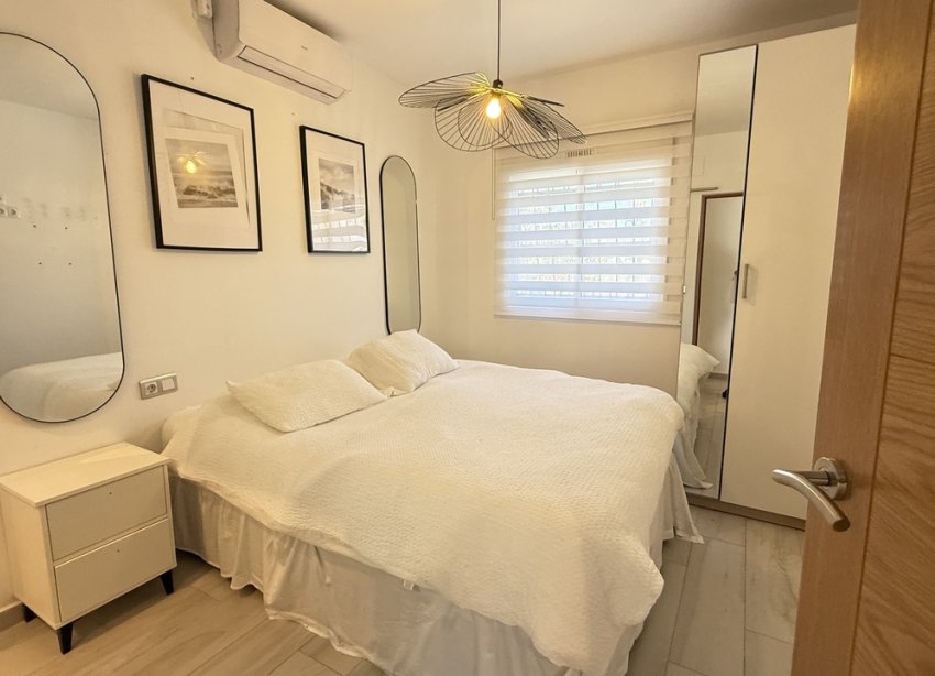 Resale - Villa - Orihuela Costa - Villamartin