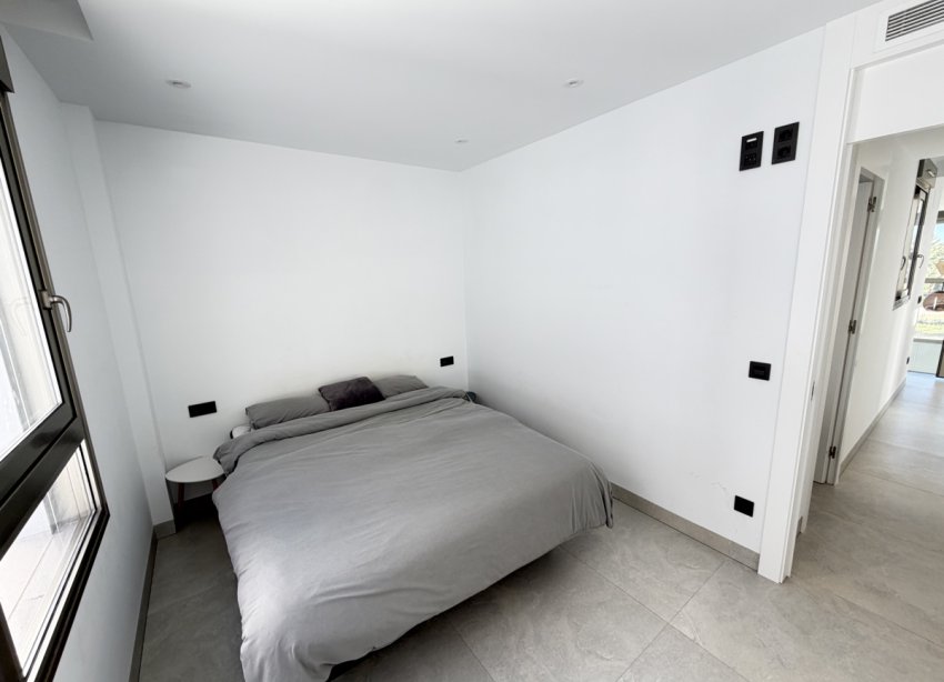 Resale - Villa - Orihuela Costa - Villamartin